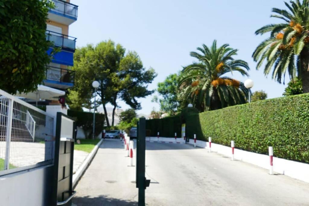 Holiday Rentals Piscina, Playa Parking A 5 Min Caminando Del Puerto De Benalmádena Eksteriør billede