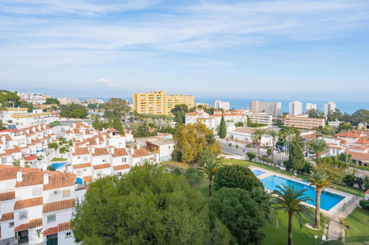 Holiday Rentals Piscina, Playa Parking A 5 Min Caminando Del Puerto De Benalmádena Eksteriør billede